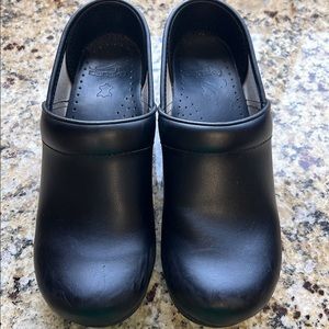 Dansko Clogs 37